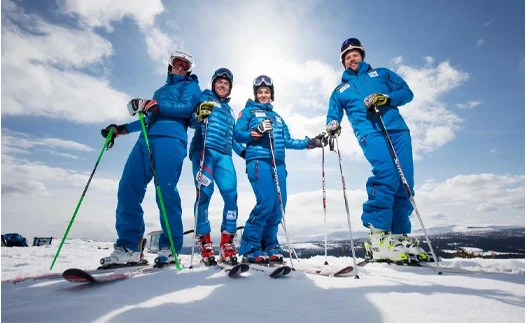 outdoor clothing manufacturers