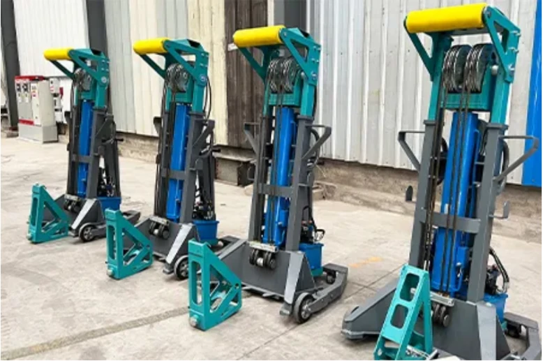 Container Lifting Equipment for Rail Yards