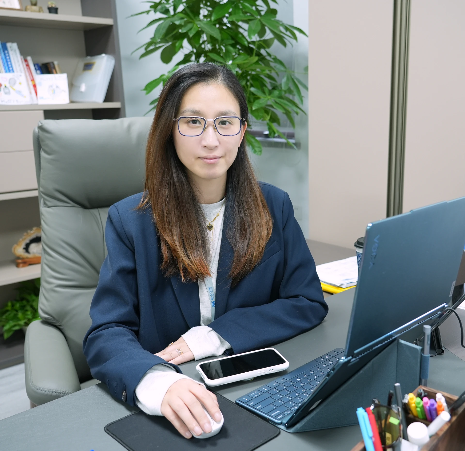 CEO: Mrs.Huang Xiaoyan