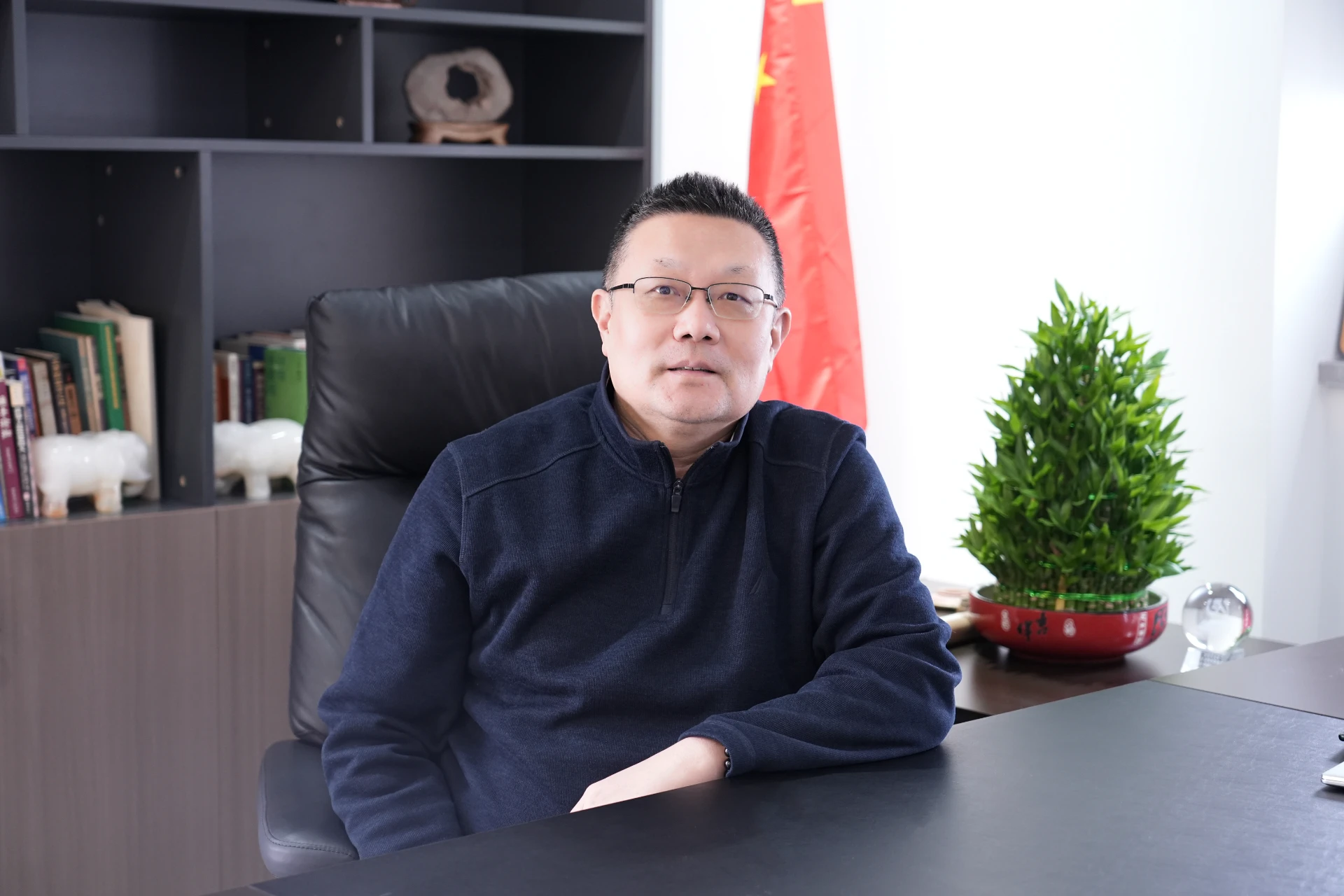 Chairman: Mr. Zhao Xuewei