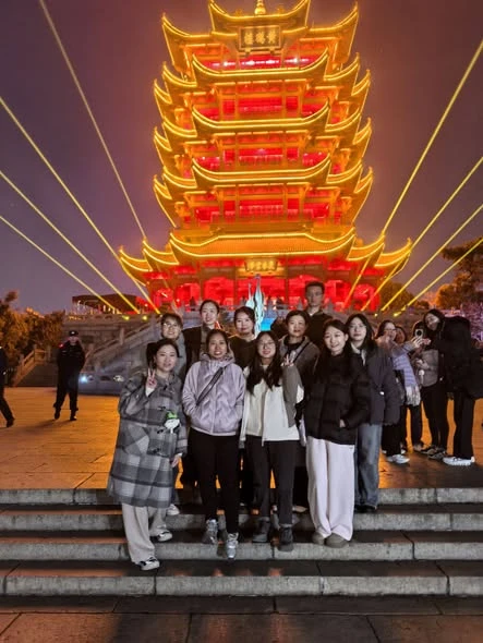 we pressed pause before the New Year rush- and went to Wuhan！