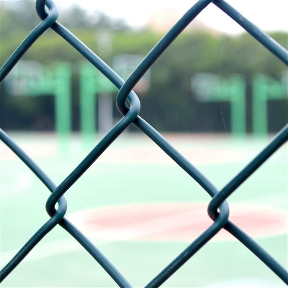Looking for a Durable, Secure, Galvanized Chain Link Fence?