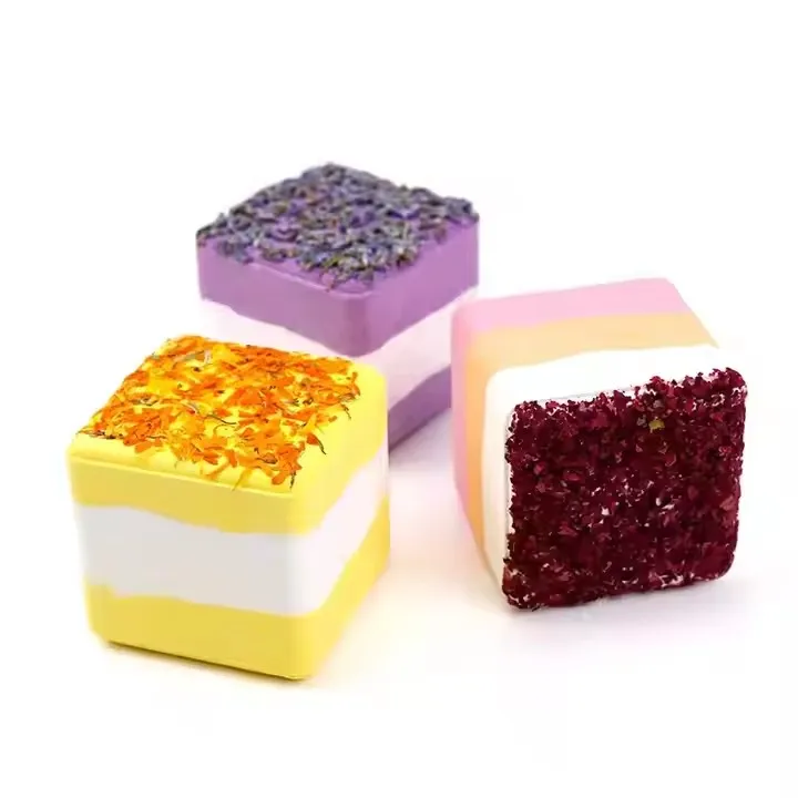 Wholesale Custom Ball Bombe De Bain Cube Bath Bombs Private Label Bubble Bath Fizzies Gift Set for Dried Flowers Bath Bombs