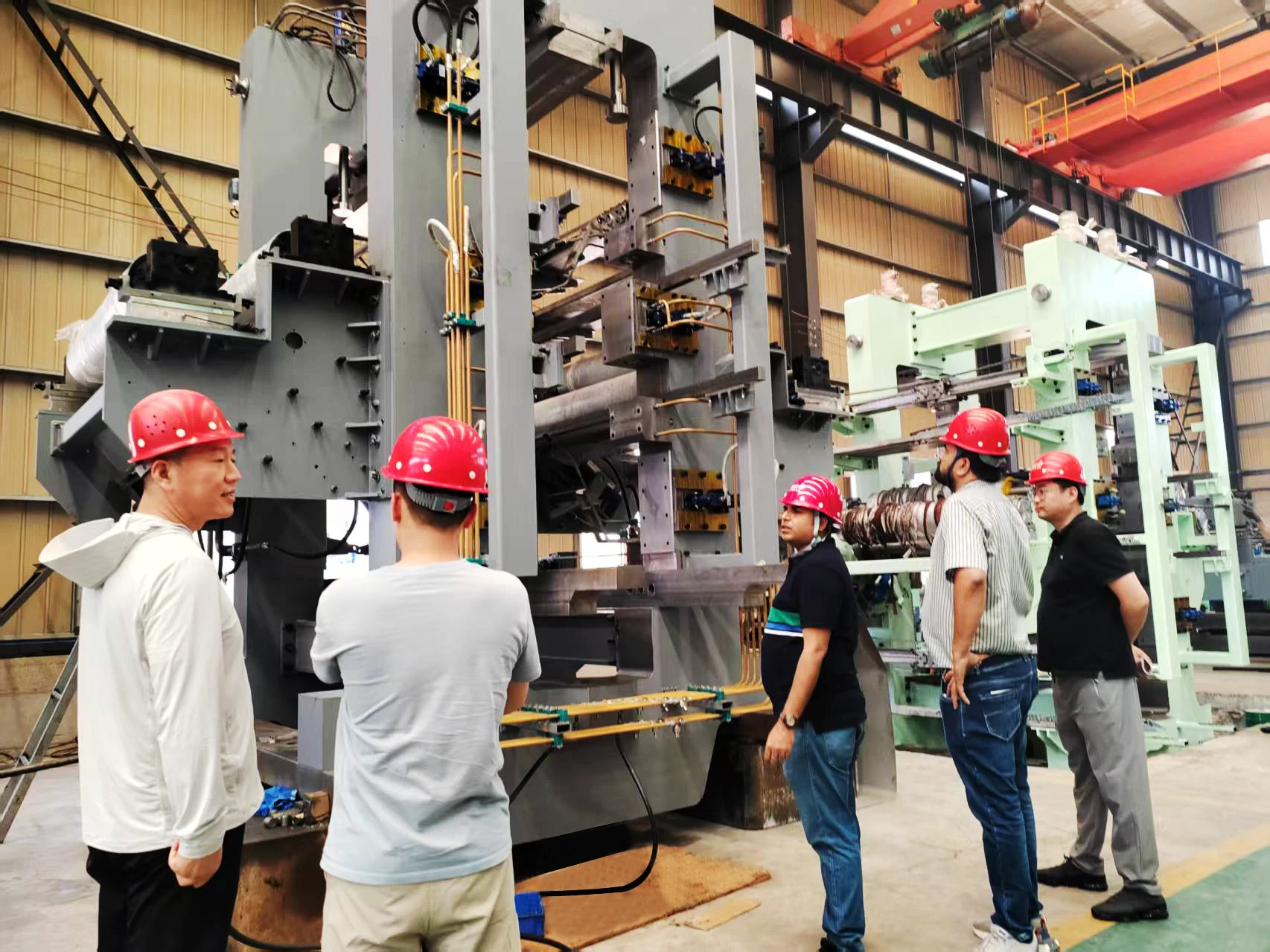 Indian Clients Visit YWLX  to Inspect Skin-pass Mill