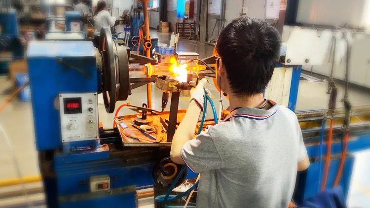 glass smoking pipes for sale