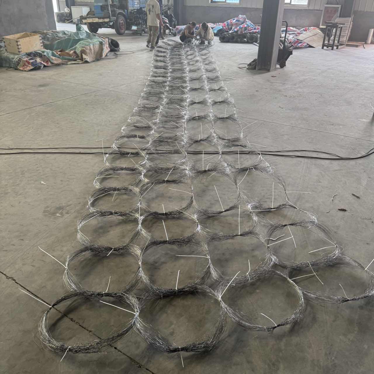 What is Tank Track Wrapping Obstacle Wire Mesh? Durable, Modular Security Solutions Explained