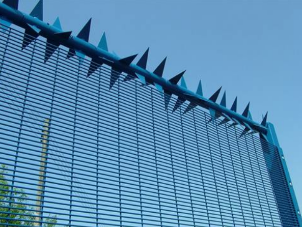 Metal Security Spikes For Walls And Fences