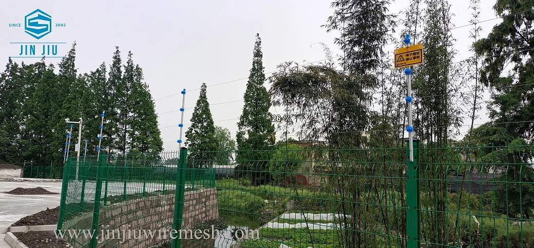 Securing the Unreachable with a Powerful Pulse Electric Fence