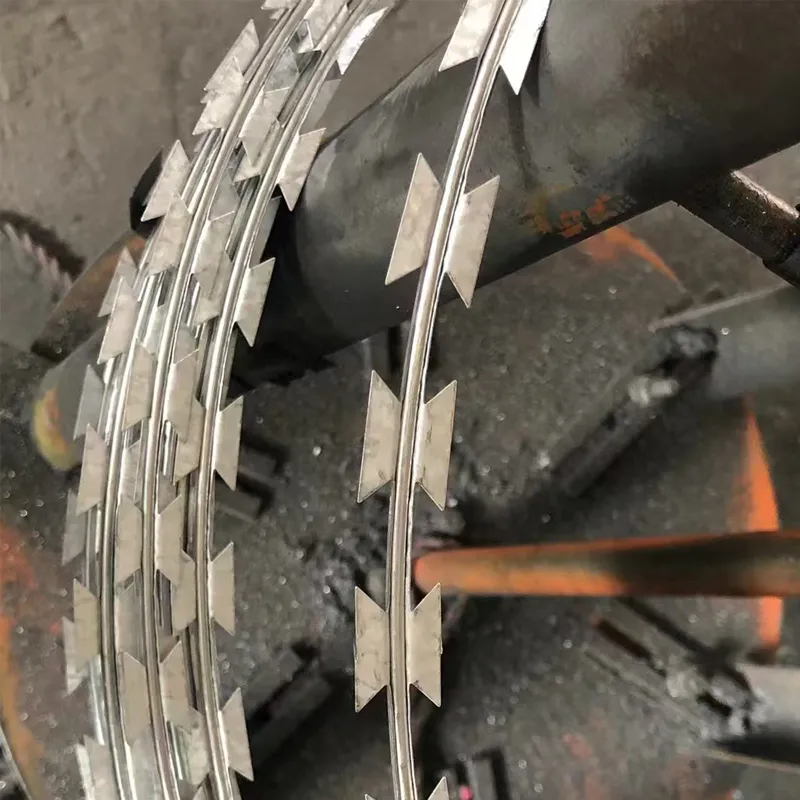 Read More About concertina razor coil