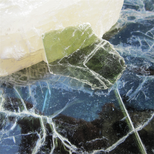 Need Mica Scrap? Clean, Heat-Resistant, Bulk Supply