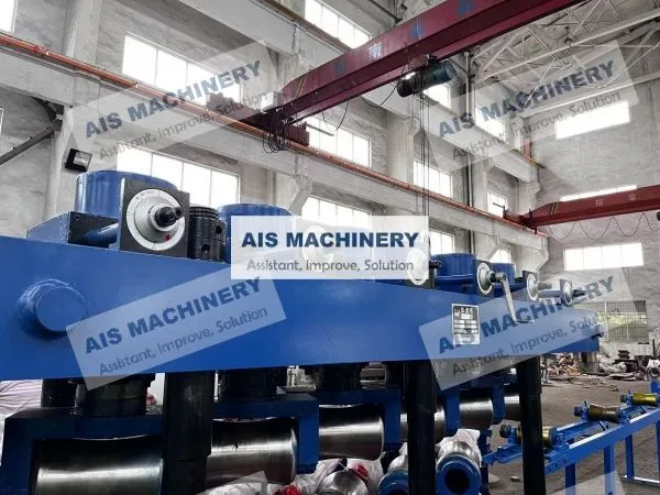 Pipe Straightener Machine1