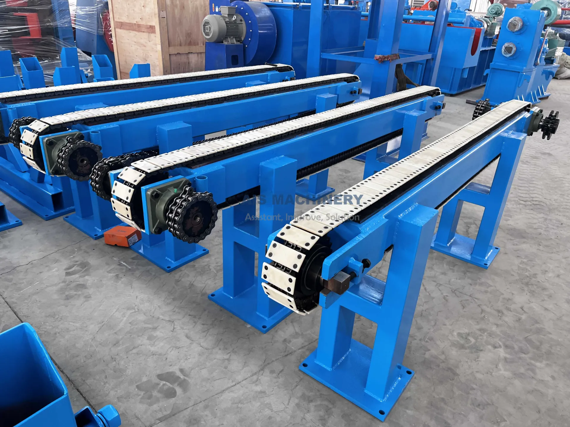 conveyor and run out table