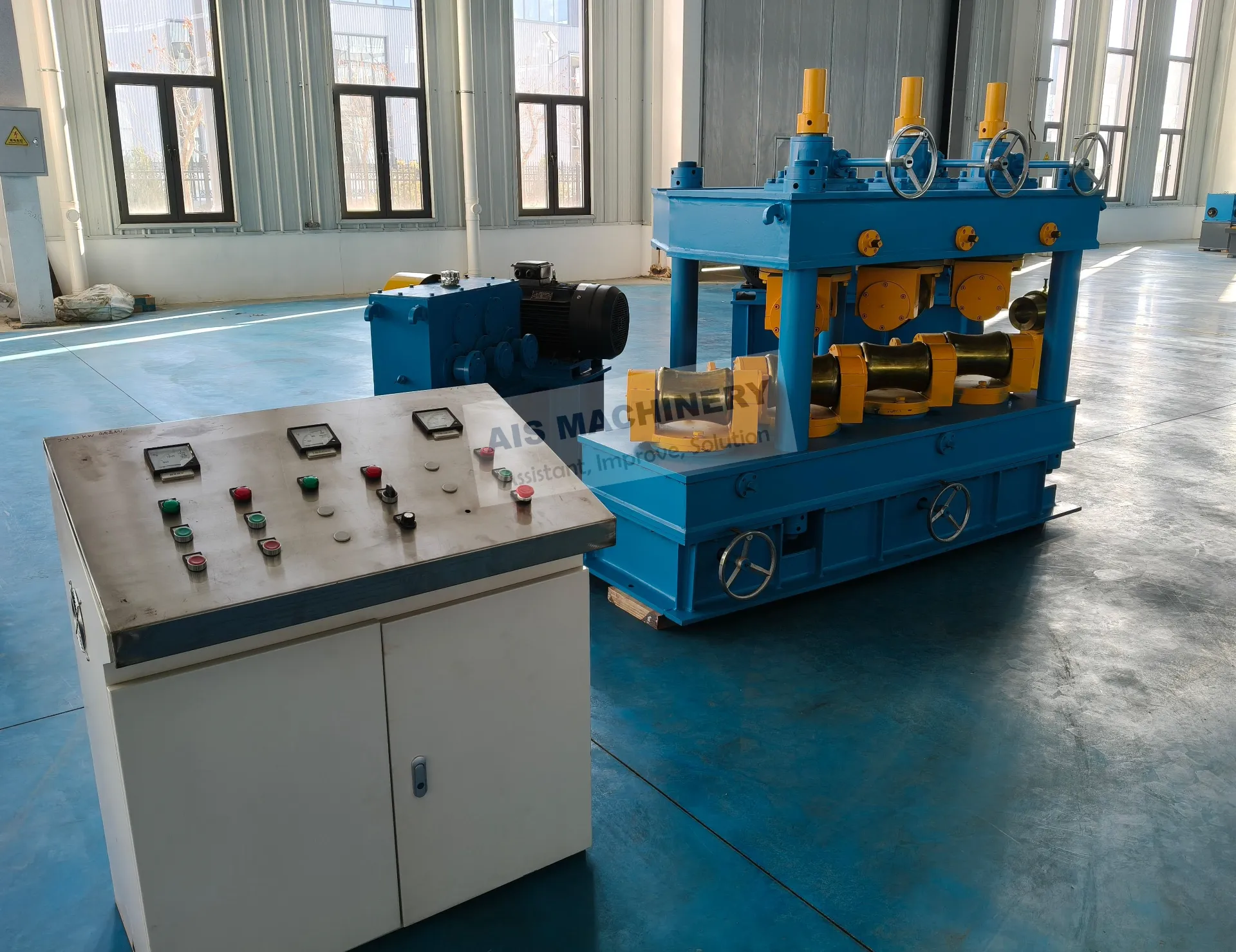 Welded Pipe Straightening Machine