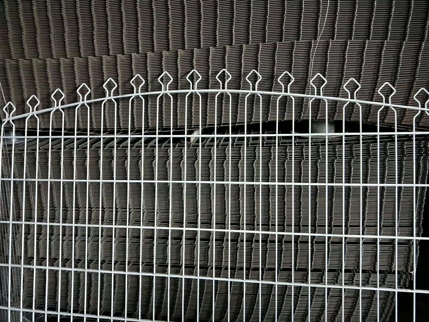 Wire Fencing for Sale: Durable Mesh & Chicken Wire Solutions