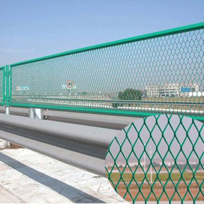 Expanded Metal Sheet Highway Bridge Fence - ANPING COUNTY CHENG CHUANG METAL PRODUCTS CO.,LTD.|Durability&Corrosion Resistance