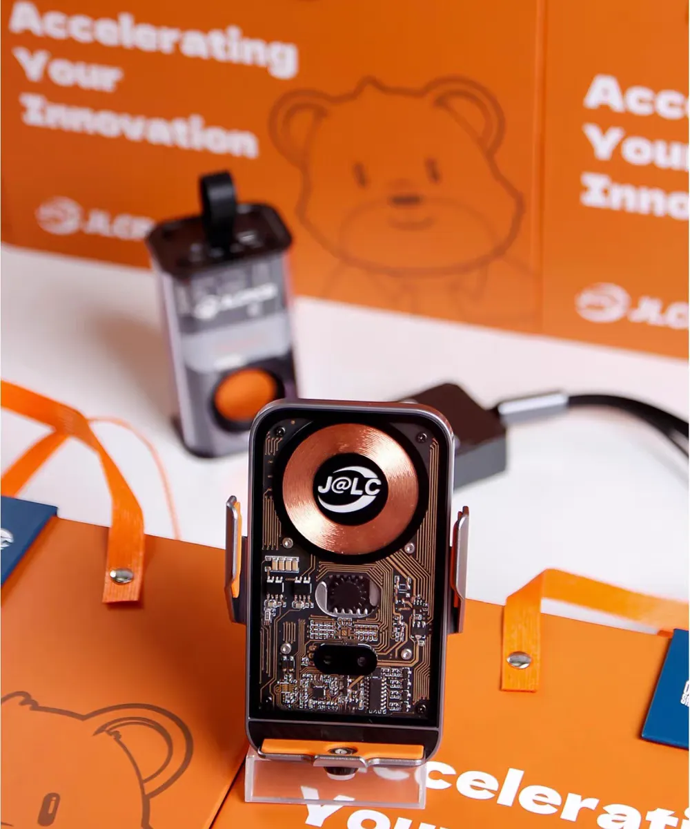 Using Logo Gifts to Foster Connections at Events and Conferences