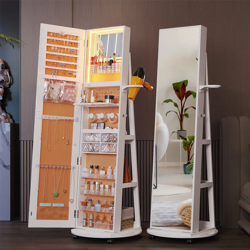 coat hanger with mirror