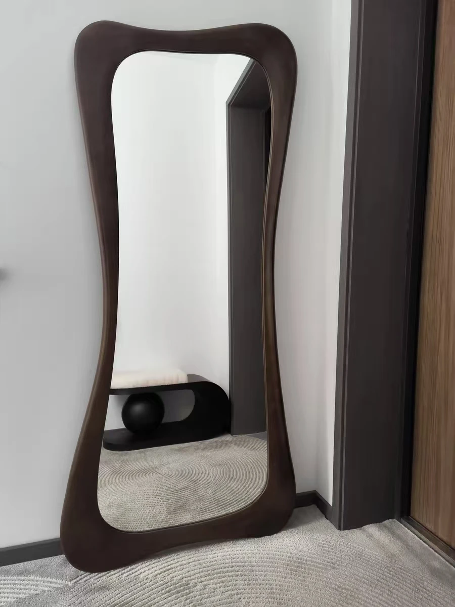 Organic Curved Mirror: Where Modern Design Meets Functionality