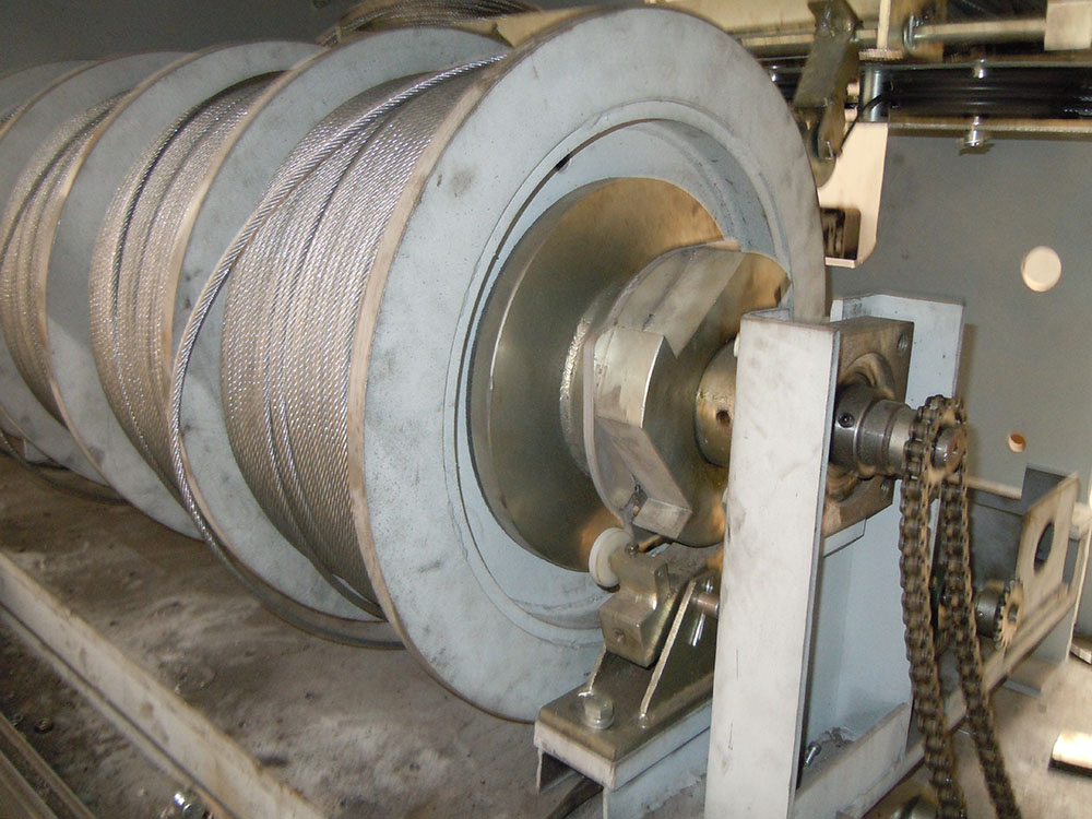 Double Drum Mooring Winch | High Capacity, Marine-Grade