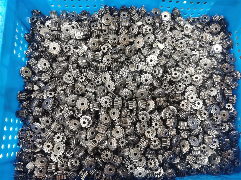 Oil immersion method of powder metallurgy products