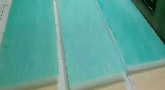 How paint booth filters capture overspray particles