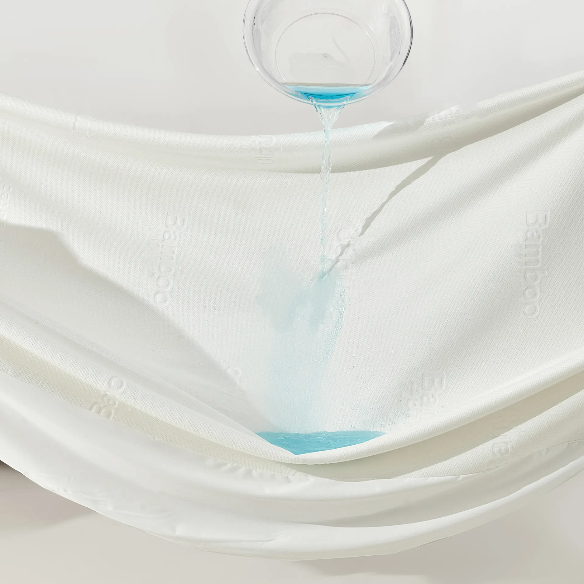 Bamboo Bed Cover – Cooling, Waterproof & Extra-Deep Fit