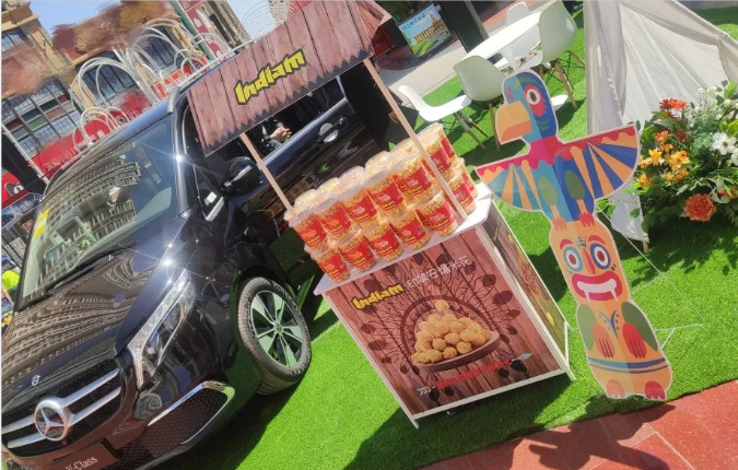 The brand linkage for INDIAM popcorn and Mercedes-Benz Cars