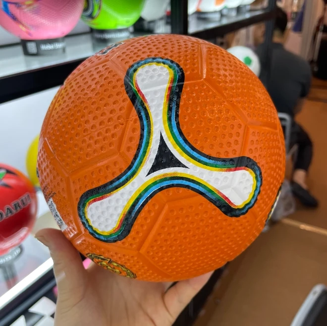 Official Size 5 Weight 400-450g Customized Printing Rubber Soccer Ball for Indoor and Outdoor Sports