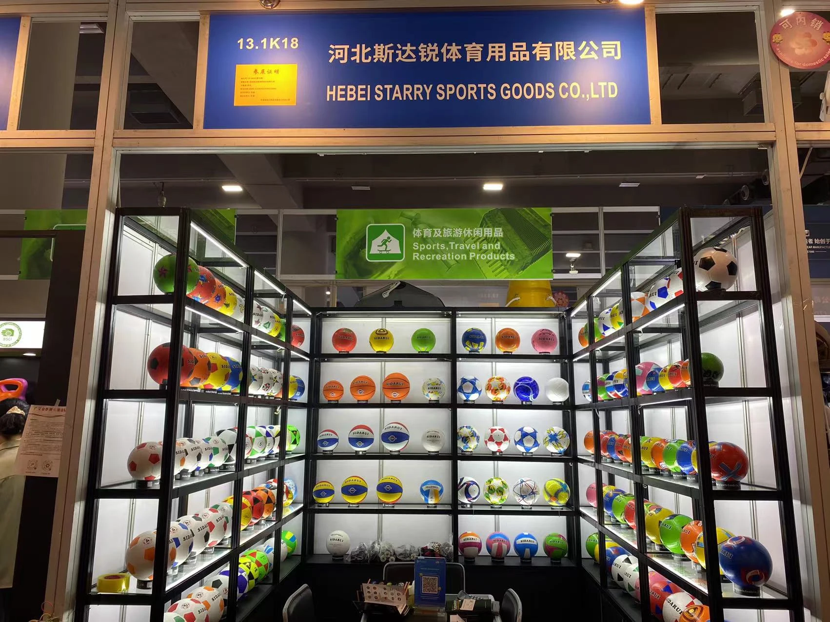 Revolutionizing the Game: The Rise of Indoor and Outdoor Rubber Footballs for Professional Training and Competition