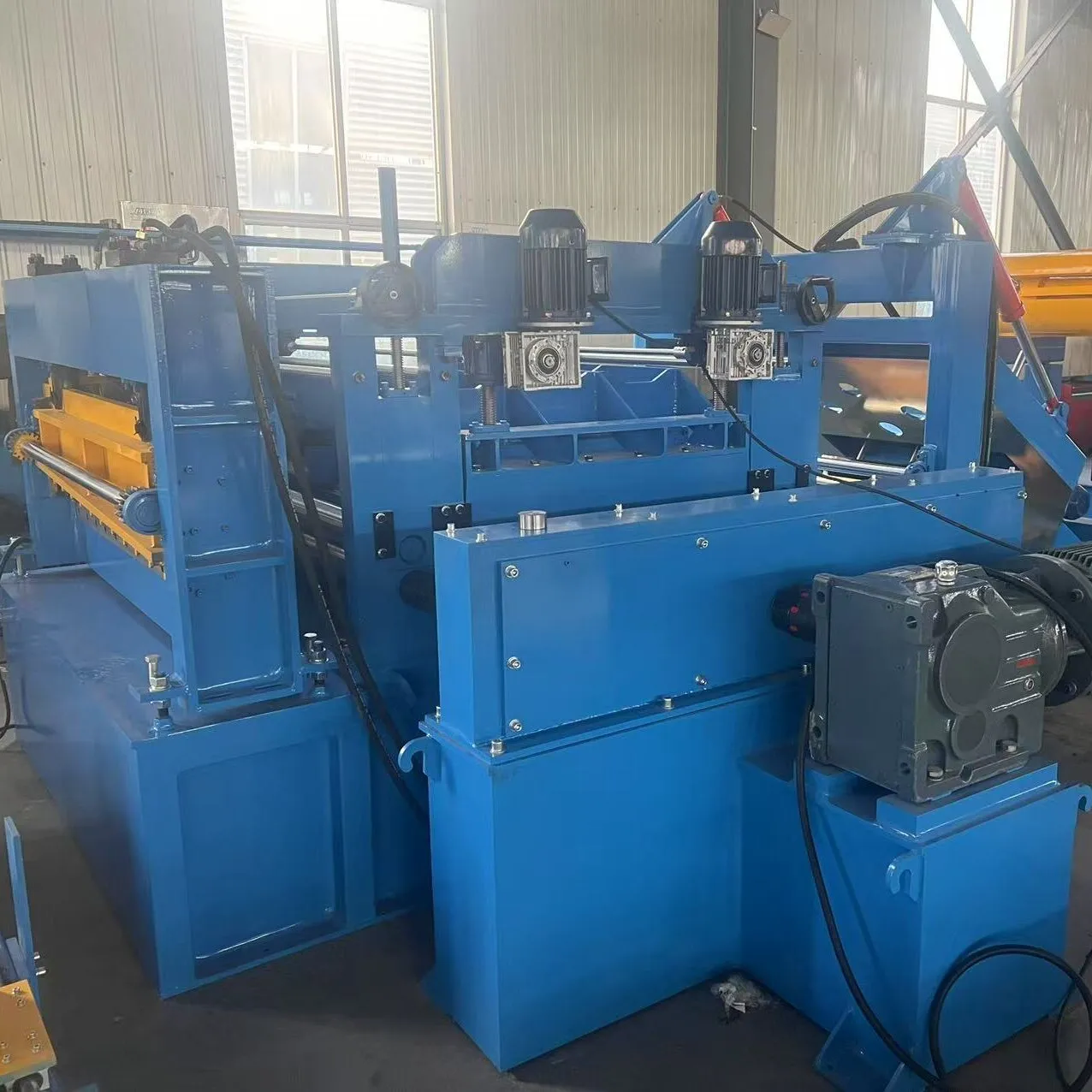 High-Precision Roll Forming Machine | Fast, Custom, Durable