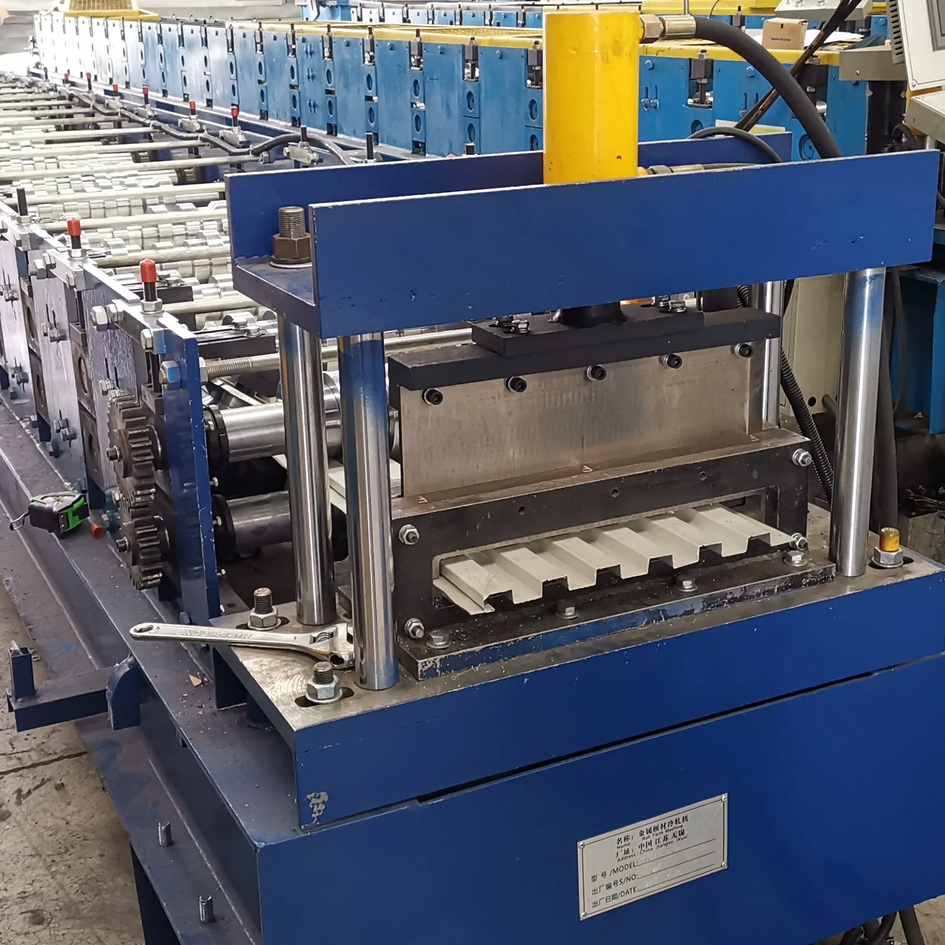 Custom Wall Panel Roll Forming Machine | Efficient & Precise