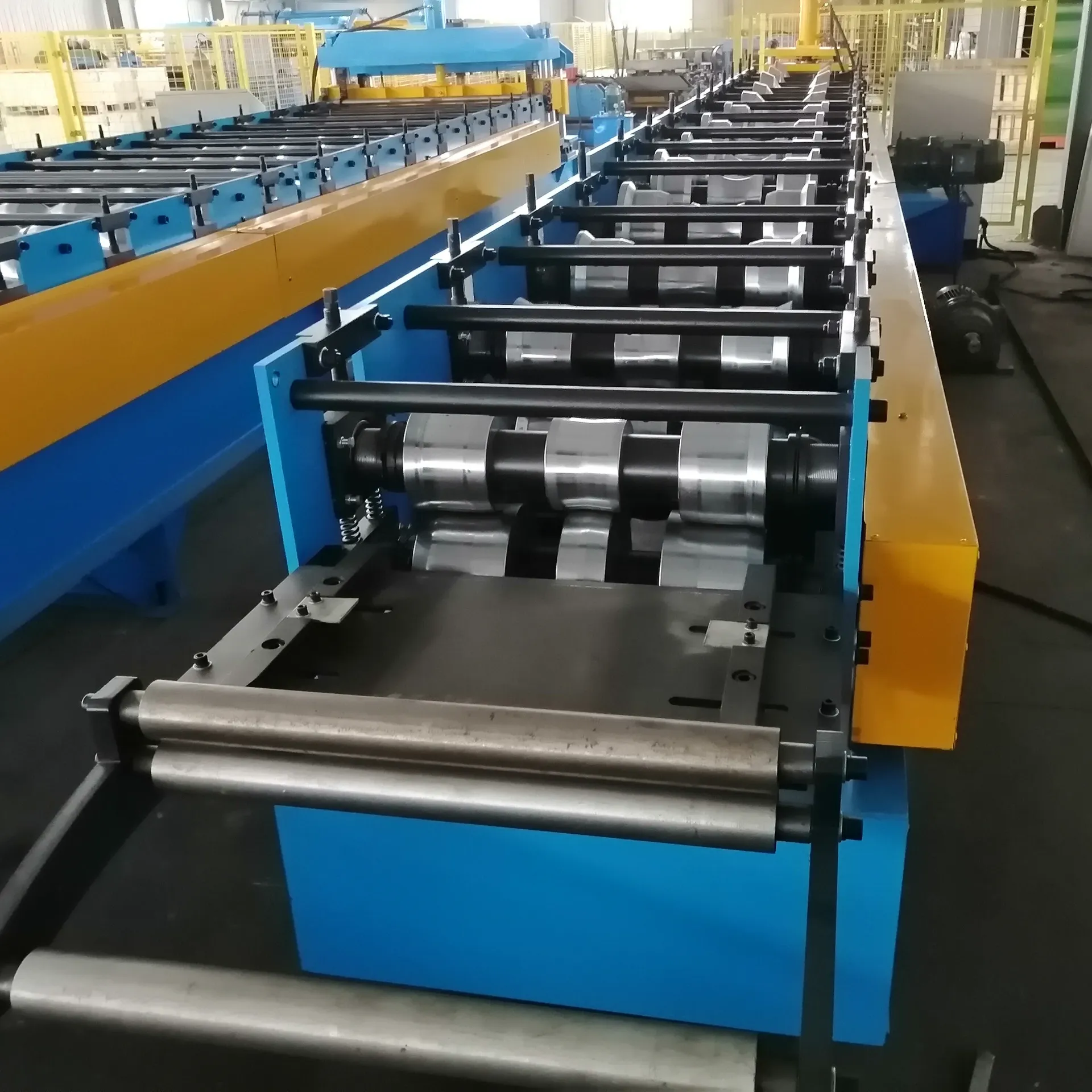 Ridge Cap Roll Forming Machine - High Precision & Efficiency