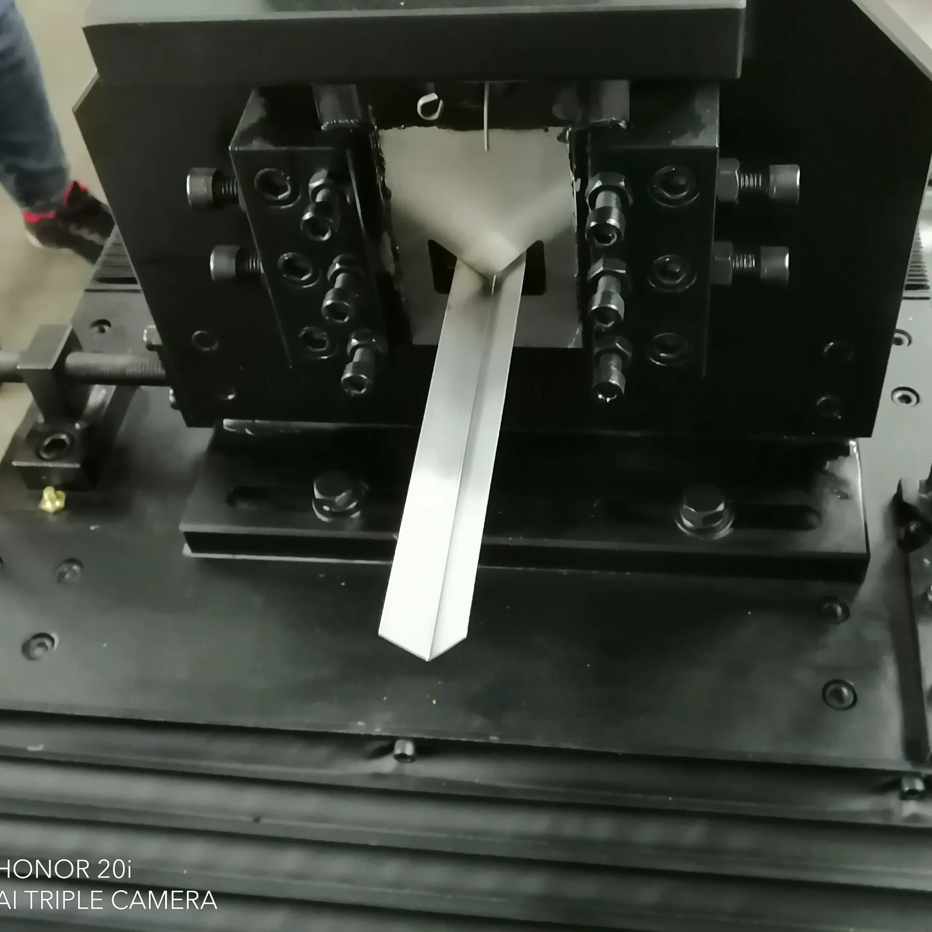 Angle forming machine: high-precision, fast, durable—why us?