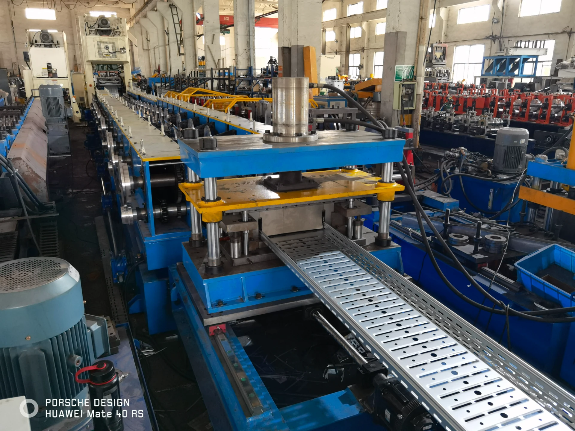 Automatic Cable Tray Roll Forming Machine
