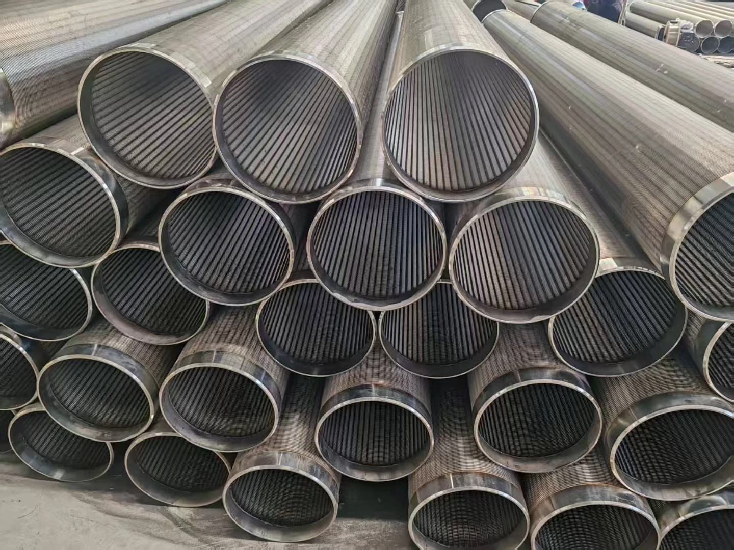 Can a Well Screen Prevent Aquifer Contamination?