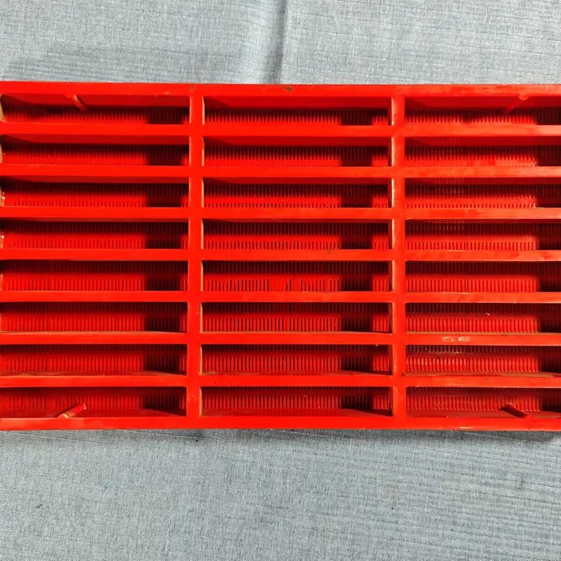 Polyurethane Slot Screen Plate - Muto Wire Screen Co.|Durable and Efficient Screening Solution