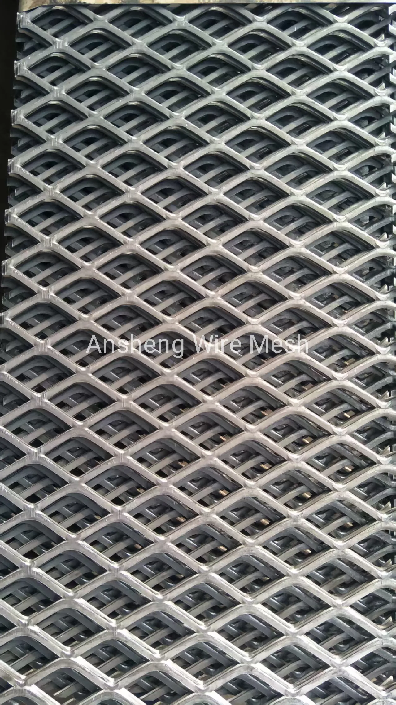 Revolutionize Your Projects with Expanded Metal Mesh Solutions