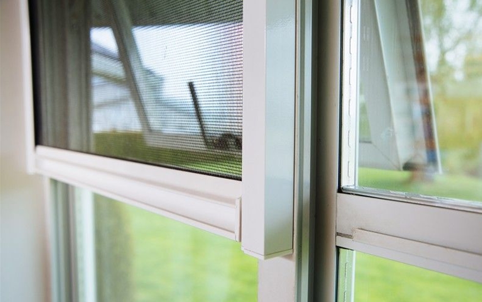 window screen machine