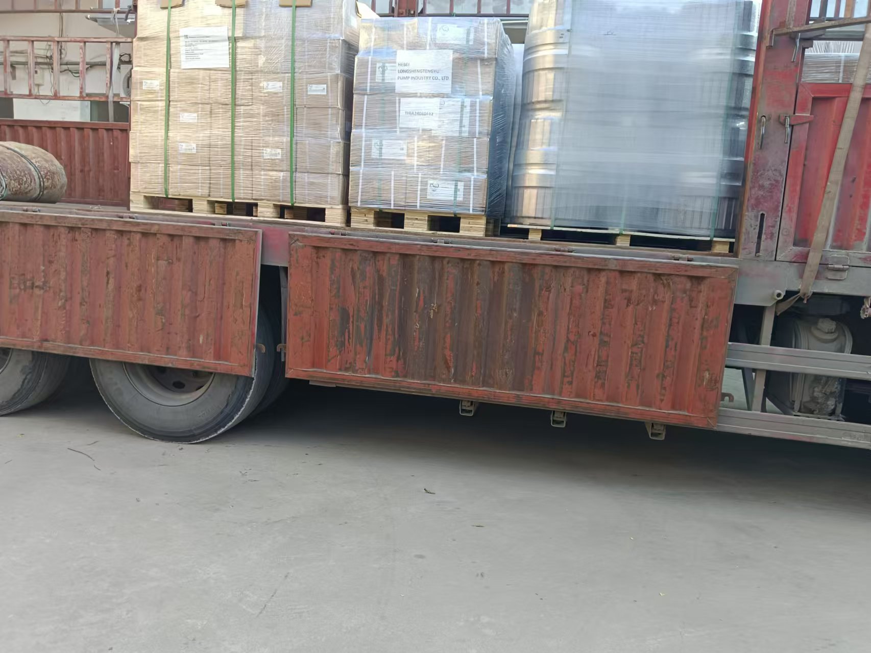 Shipment: 800 Pcs Cooling Water Pumps