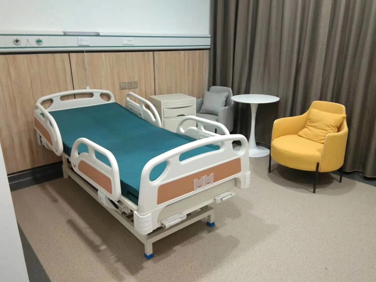 Our Romanian clients chose our hospital beds and furniture suppliers.