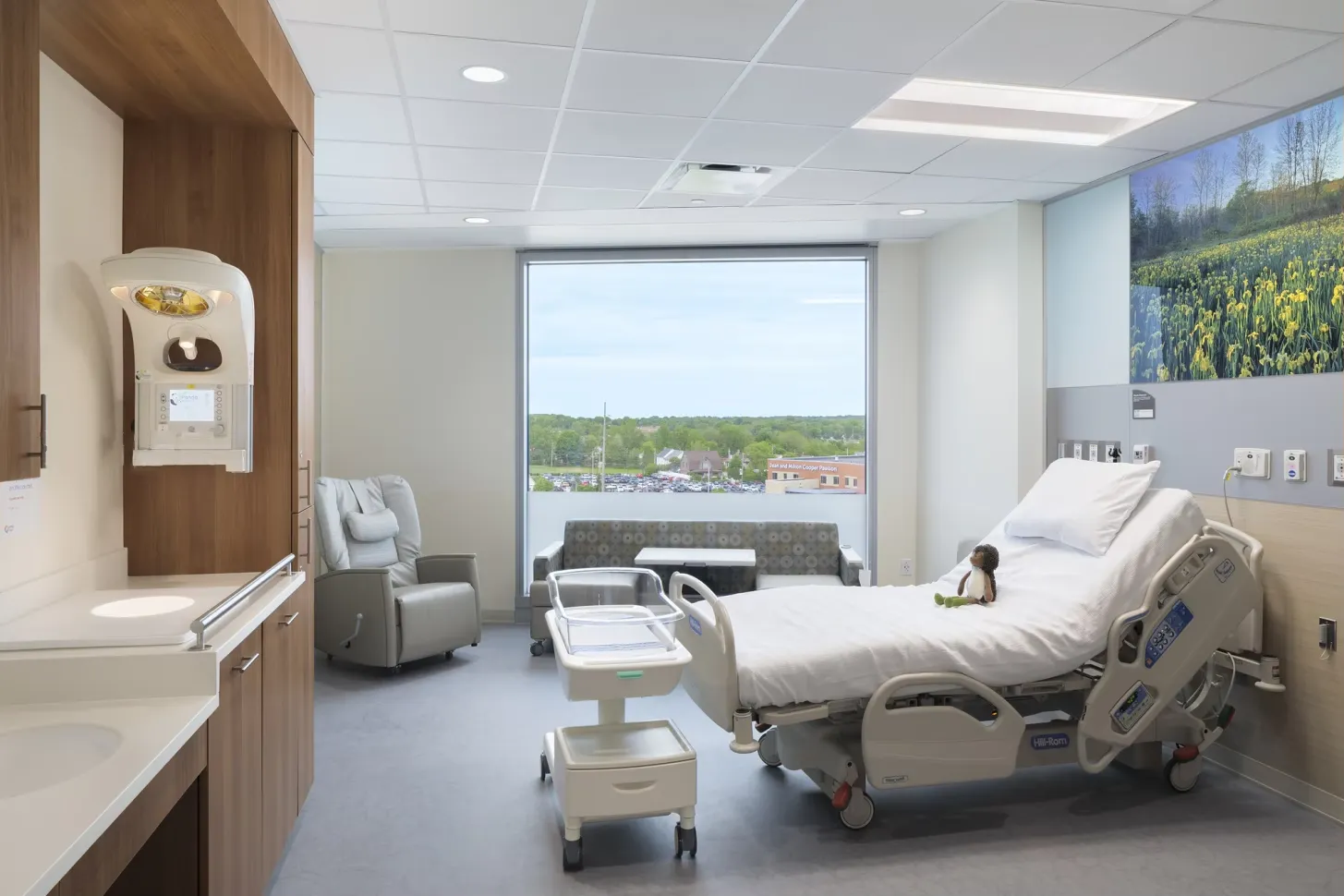 Choosing the Right 2-Function Hospital Bed