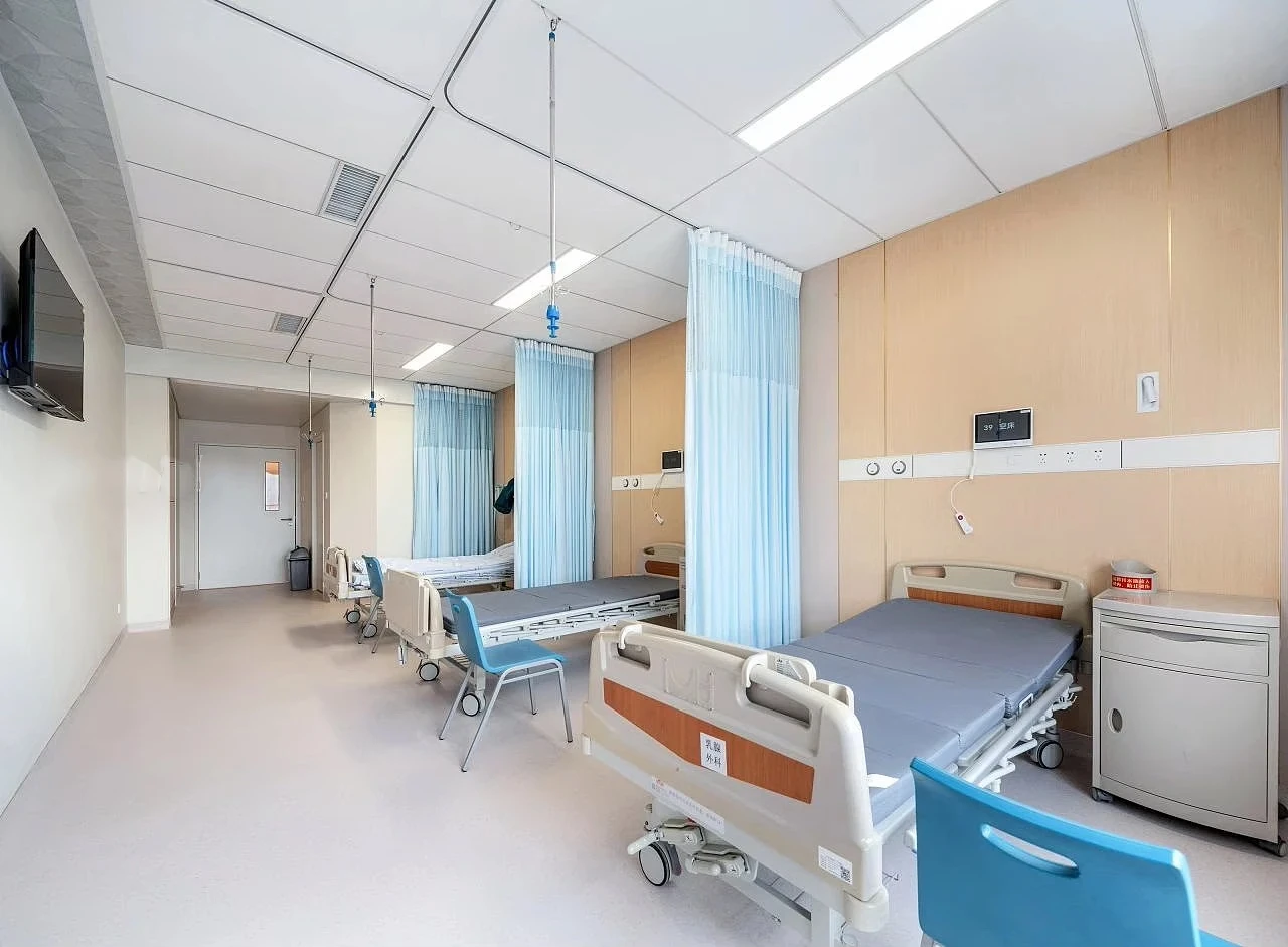 Hospital Screen Stand Ensures Privacy