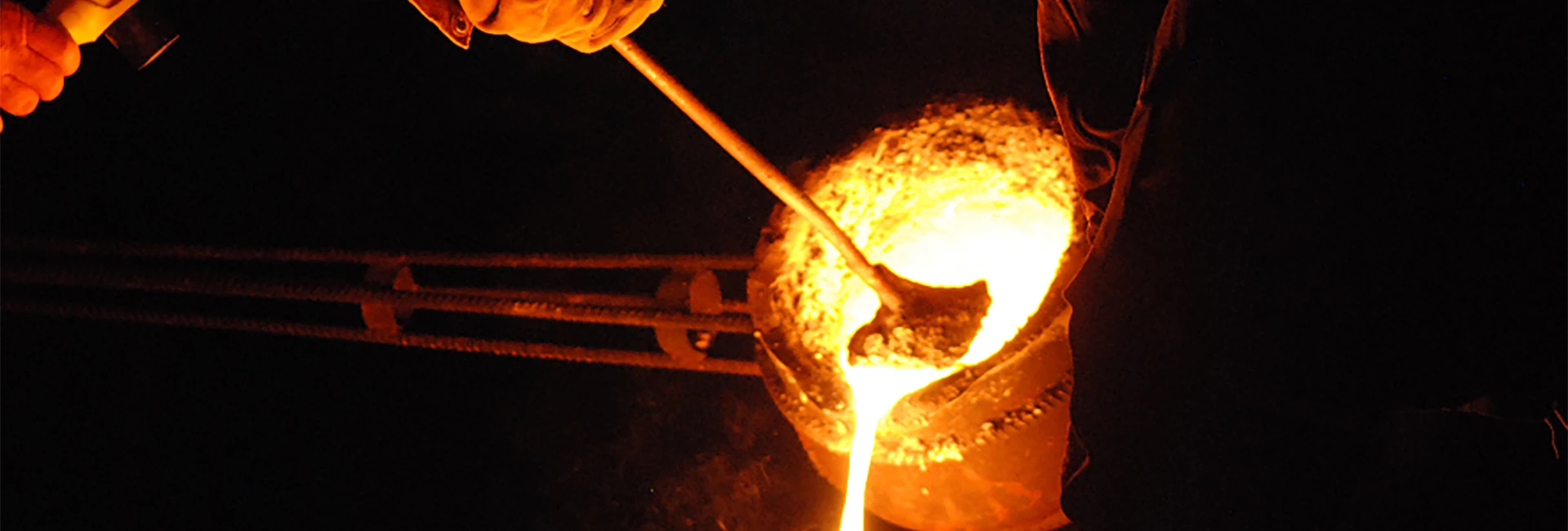 titanium knee replacement manufacturer