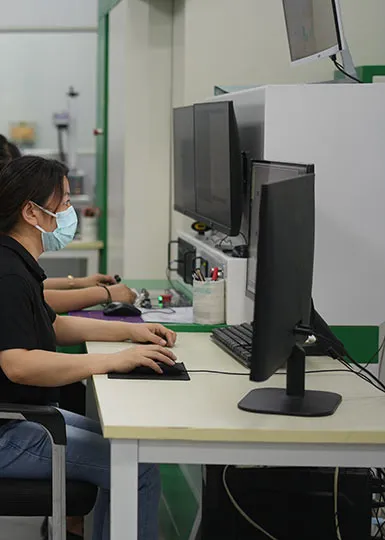 titanium knee replacement problems