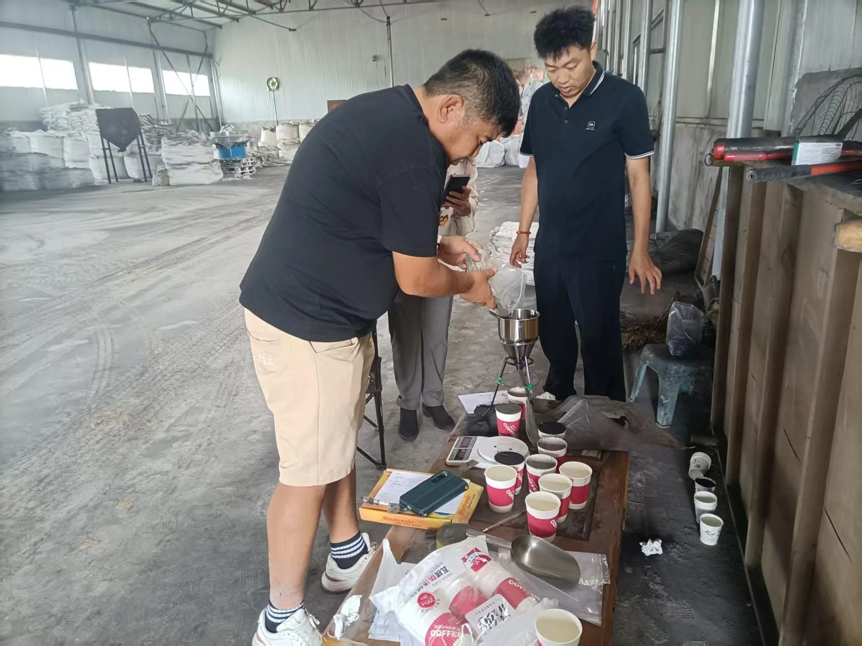 Warmly Welcome Our Japanese Customer To Visit Our Company For Inspection And Exchange