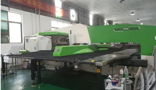 The Foundation of Form: The Versatility of the Solid Panel​