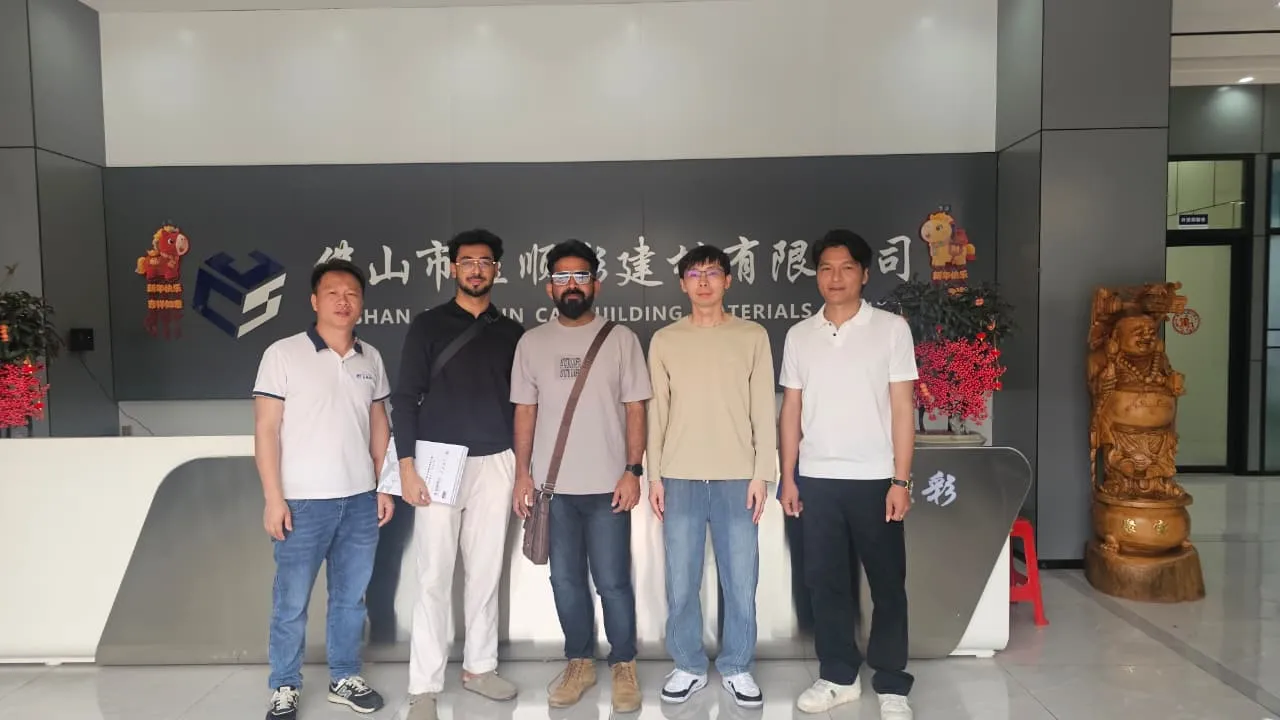 Indian Clients Visit Jiashuncai Aluminum Composite Panel Factory for Business Cooperation