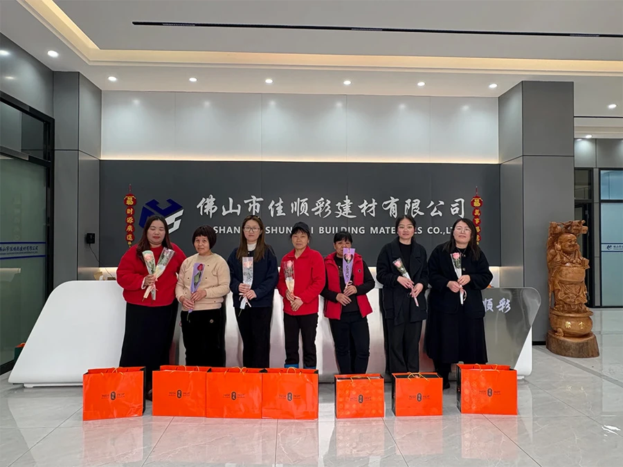 In celebration of Women's Day, JiaShunCai extends warm greetings to its female employees and distributes festival gifts.