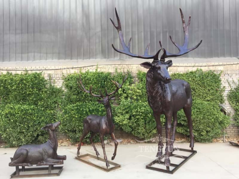 Bronze Deer and Its Variants: Exquisite Sculptures for Timeless Decoration