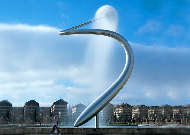 Modern Elegance: Stainless Steel Fountains for Contemporary Spaces